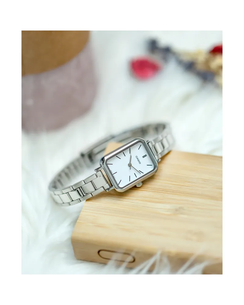 ZEGAREK DAMSKI CASIO LTP-V009D-7E + BOX ZEGAREK DAMSKI CASIO LTP-V009D-7E + BOX