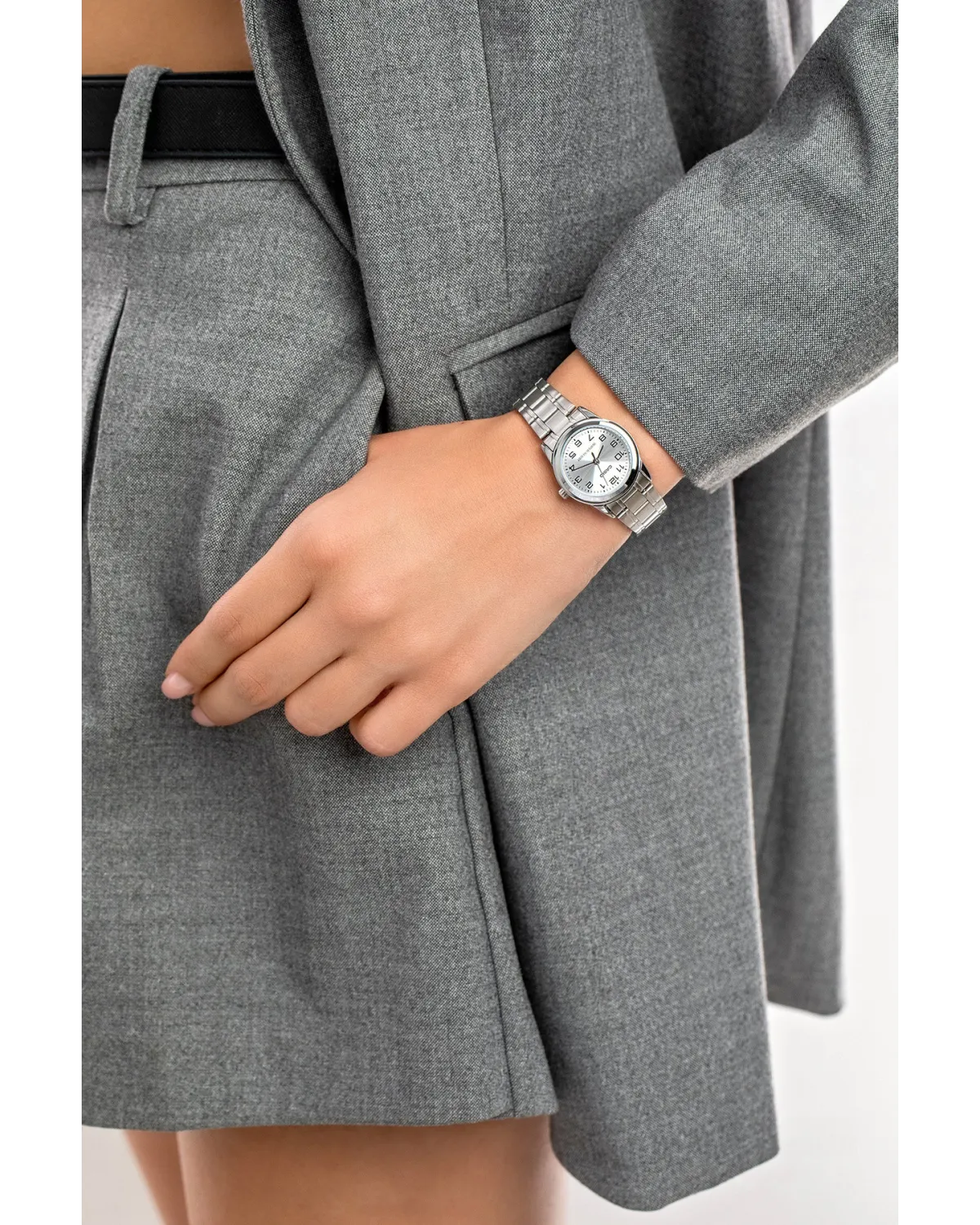 ZEGAREK DAMSKI CASIO LTP-V001D-7BUDF (zd589a) + BOX ZEGAREK DAMSKI CASIO LTP-V001D-7BUDF (zd589a) + BOX