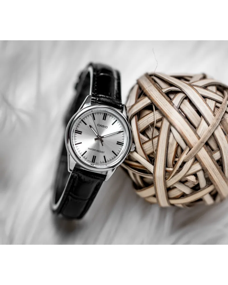 Zegarek Damski Casio Collection LTP-V005L- 7A (zd582g) + BOX Zegarek Damski Casio Collection LTP-V005L- 7A (zd582g) + BOX
