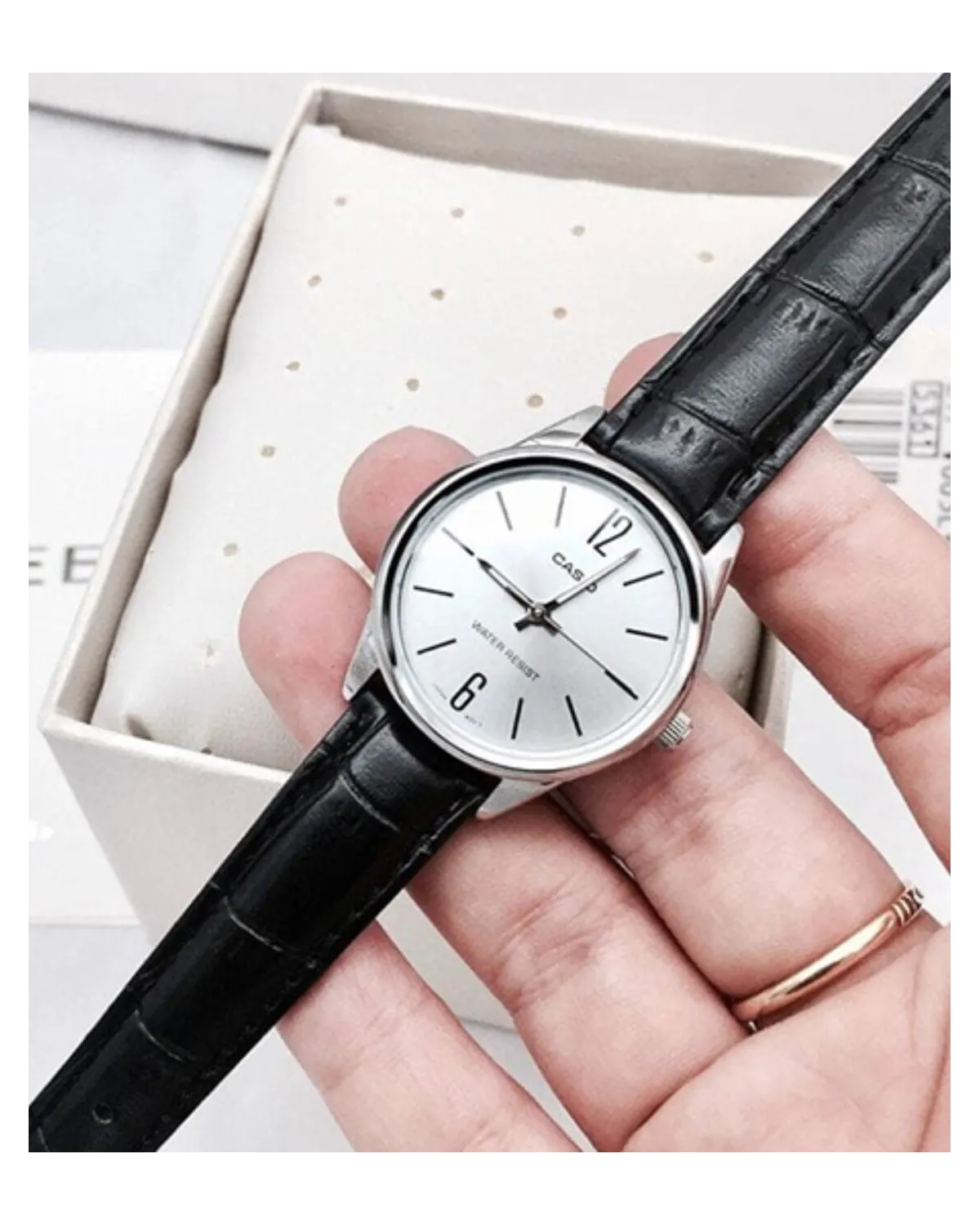 ZEGAREK DAMSKI CASIO LTP-V005L 7BUDF (zd582c) + BOX ZEGAREK DAMSKI CASIO LTP-V005L 7BUDF (zd582c) + BOX