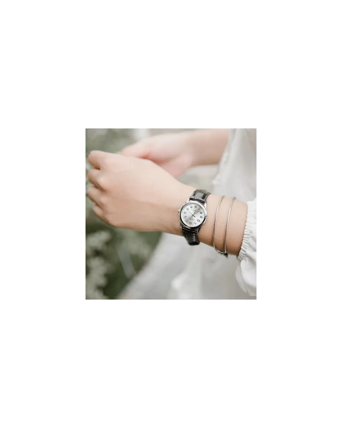 ZEGAREK DAMSKI CASIO LTP-V001L-7B (zd588d) + BOX ZEGAREK DAMSKI CASIO LTP-V001L-7B (zd588d) + BOX