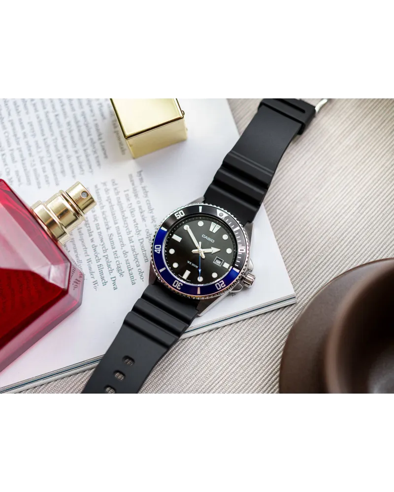 ZEGAREK MĘSKI CASIO  MDV 107-1A2  WR200 (zd172a) + BOX