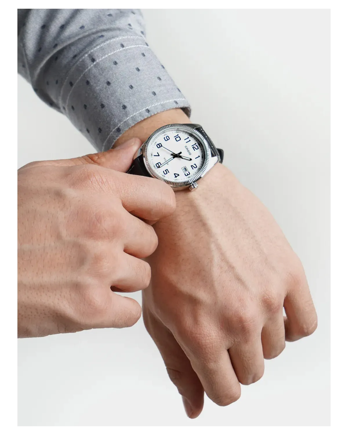 ZEGAREK MĘSKI CASIO MTP-1302PL-7B + BOX ZEGAREK MĘSKI CASIO MTP-1302PL-7B + BOX
