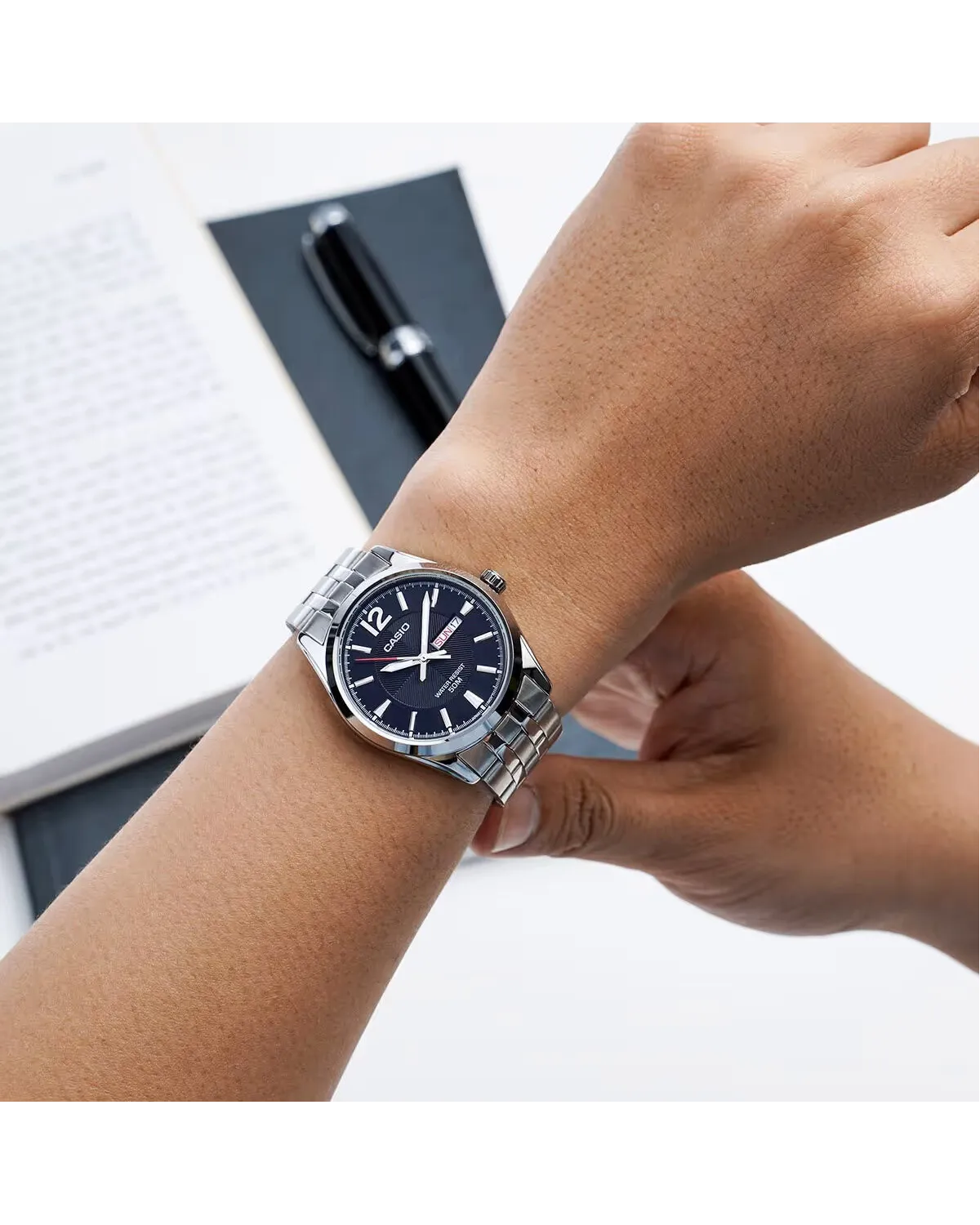 ZEGAREK MĘSKI CASIO MTP-1335D 1AV (zd026a) + BOX ZEGAREK MĘSKI CASIO MTP-1335D 1AV (zd026a) + BOX