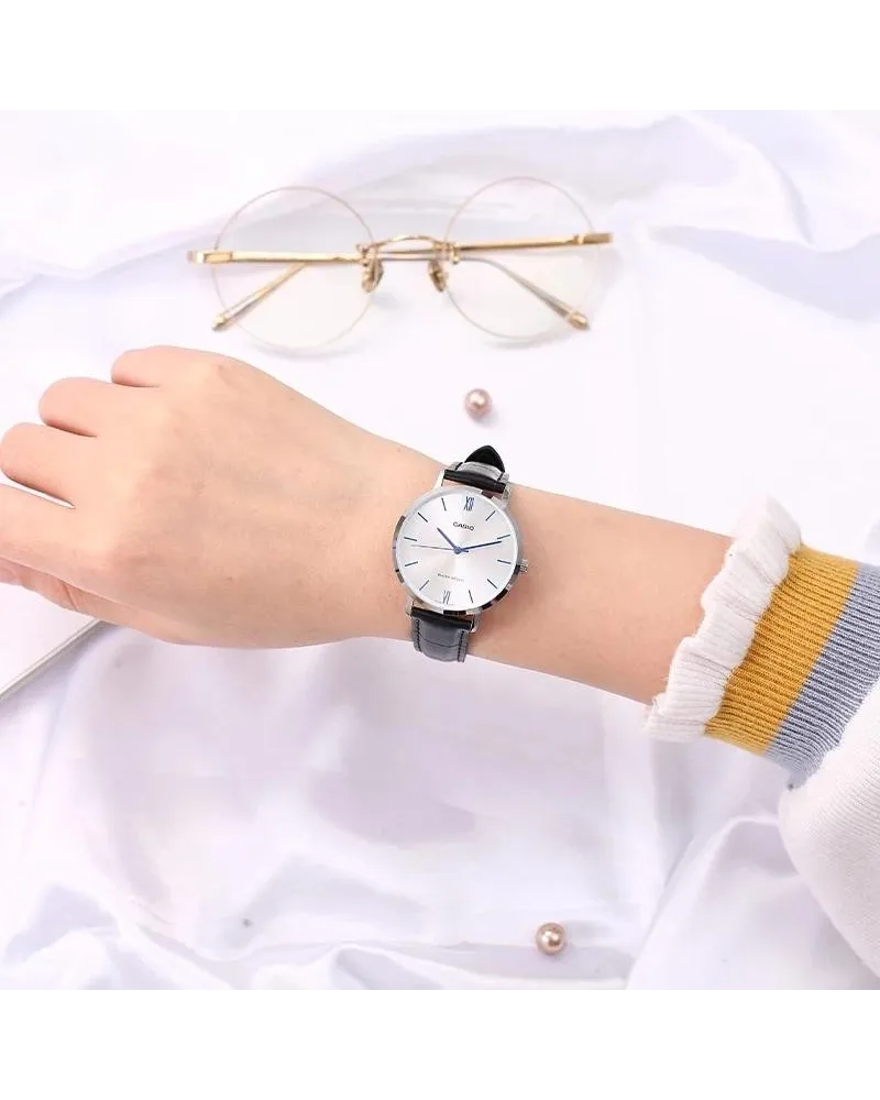 ZEGAREK DAMSKI CASIO LTP-VT01L-7B1 + BOX ZEGAREK DAMSKI CASIO LTP-VT01L-7B1 + BOX