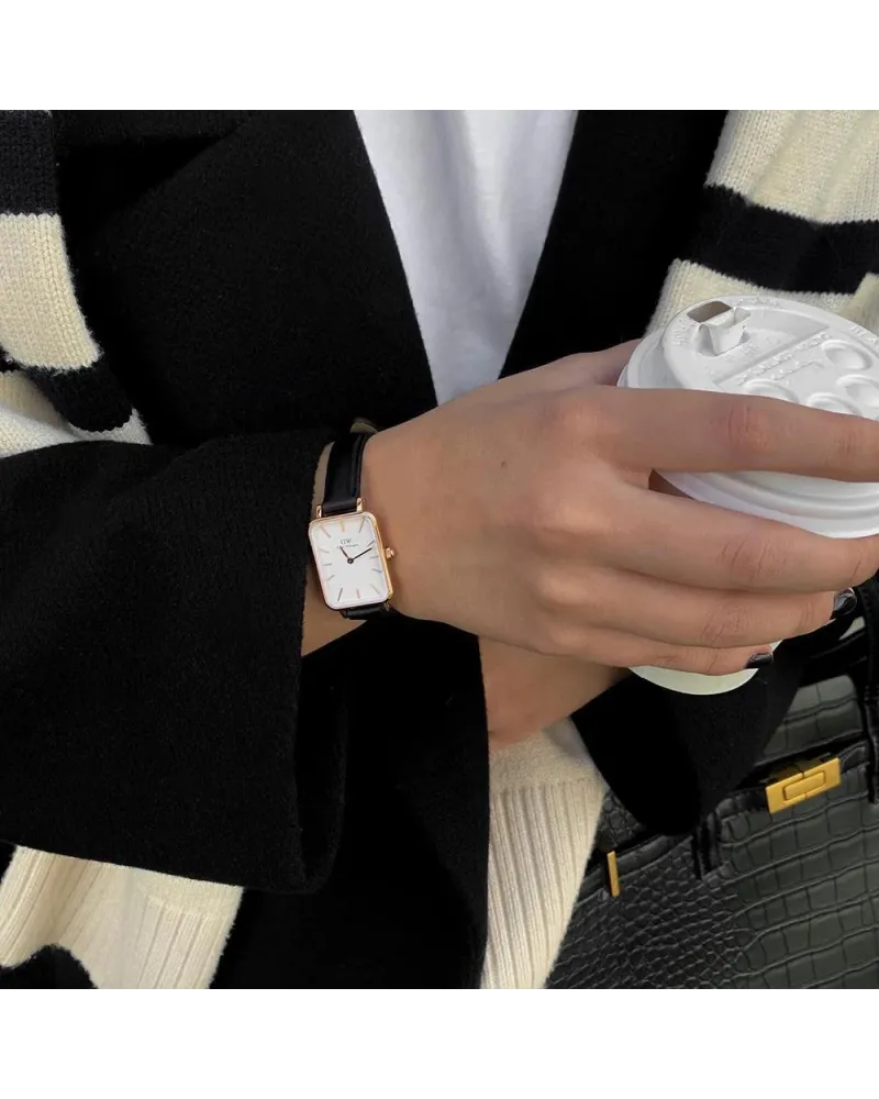ZEGAREK DAMSKI DANIEL WELLINGTON DW00100434 - Quadro Pressed Sheffield Gold 32mm + BOX ZEGAREK DAMSKI DANIEL WELLINGTON DW00100434 - Quadro Pressed Sheffield Gold 32mm + BOX