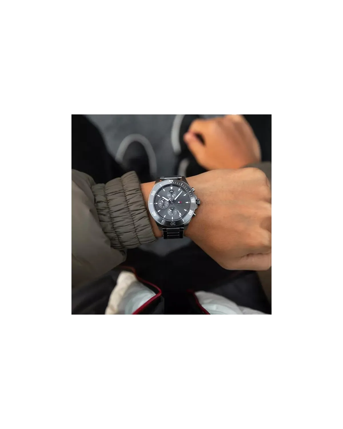 ZEGAREK MĘSKI TOMMY HILFIGER LARSON 1791918 (zf088c) ZEGAREK MĘSKI TOMMY HILFIGER LARSON 1791918 (zf088c)
