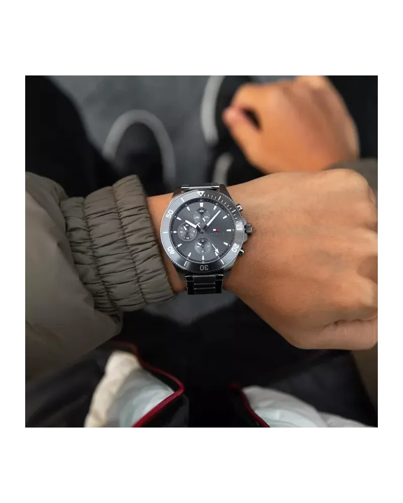 ZEGAREK MĘSKI TOMMY HILFIGER LARSON 1791918 (zf088c) ZEGAREK MĘSKI TOMMY HILFIGER LARSON 1791918 (zf088c)