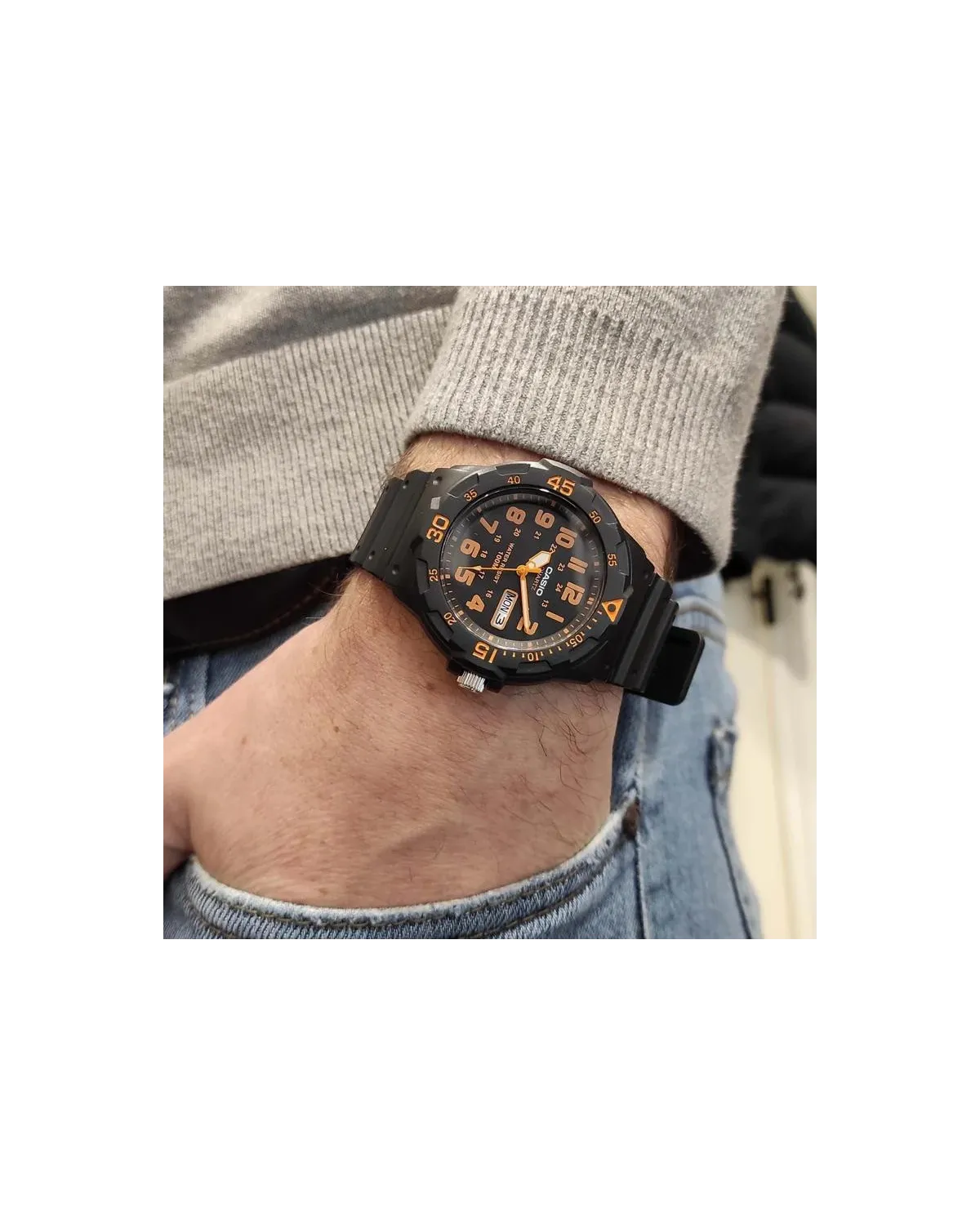 ZEGAREK MĘSKI CASIO MRW-200H-4B (zd147g) + BOX ZEGAREK MĘSKI CASIO MRW-200H-4B (zd147g) + BOX