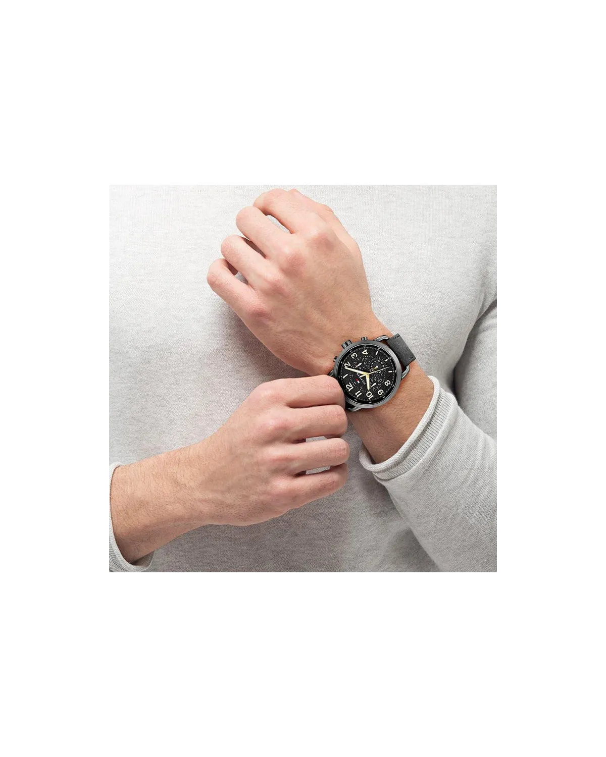 ZEGAREK MĘSKI TOMMY HILFIGER 1791426 (zf063c) ZEGAREK MĘSKI TOMMY HILFIGER 1791426 (zf063c)