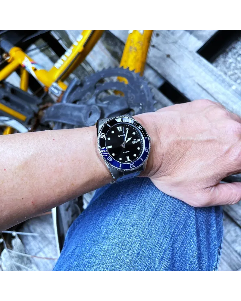 Zegarek Męski Casio MDV-107D-1A2 + BOX Zegarek Męski Casio MDV-107D-1A2 + BOX