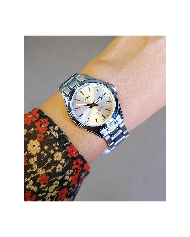 ZEGAREK DAMSKI CASIO LTP-1308D-4AVEF (zd605e) + BOX ZEGAREK DAMSKI CASIO LTP-1308D-4AVEF (zd605e) + BOX