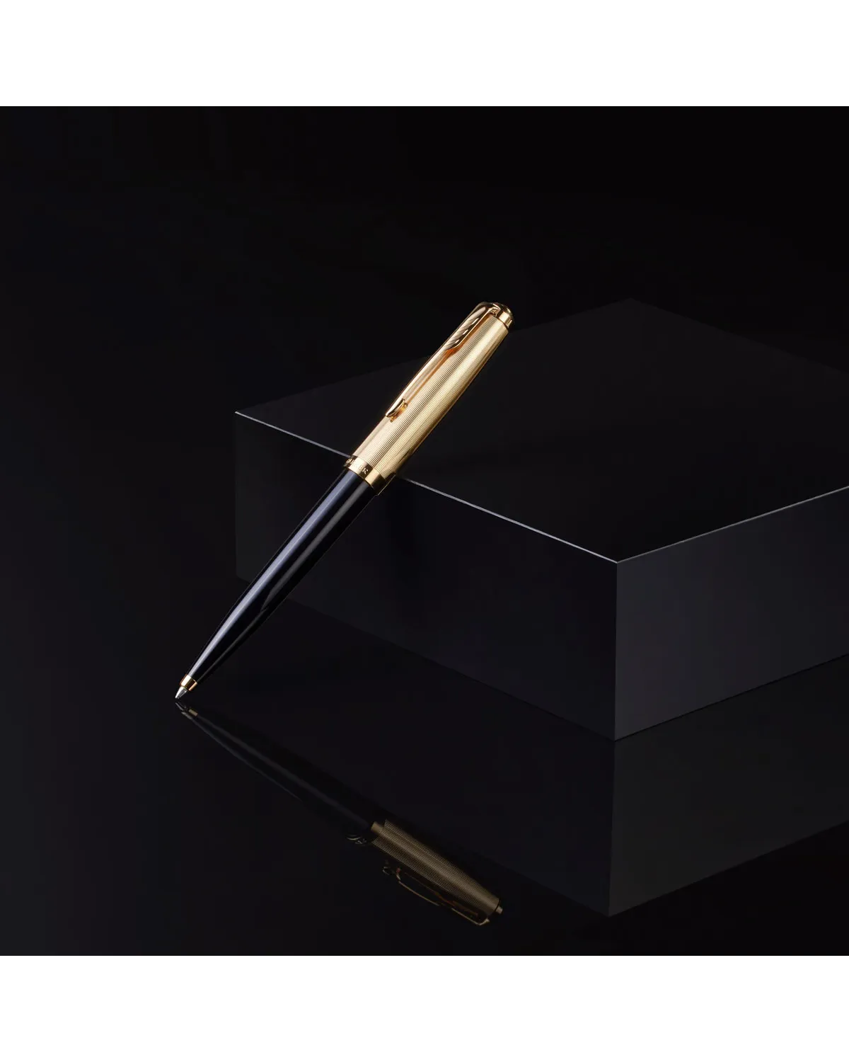 Długopisy Parker 51 Deluxe Czarny + Śliwkowy GT w Pudełku z Grawerem na Ślub (2123513/2123518) Długopisy Parker 51 Deluxe Czarny + Śliwkowy GT w Pudełku z Grawerem na Ślub (2123513/2123518)