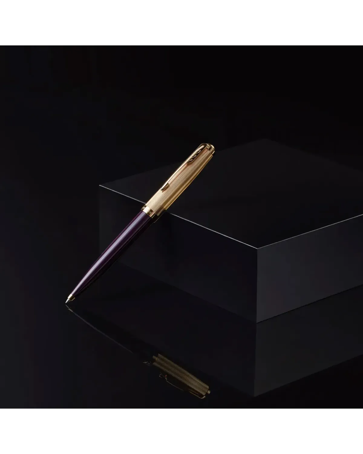 Długopisy Parker 51 Deluxe Czarny + Śliwkowy GT w Pudełku z Grawerem na Ślub (2123513/2123518) Długopisy Parker 51 Deluxe Czarny + Śliwkowy GT w Pudełku z Grawerem na Ślub (2123513/2123518)