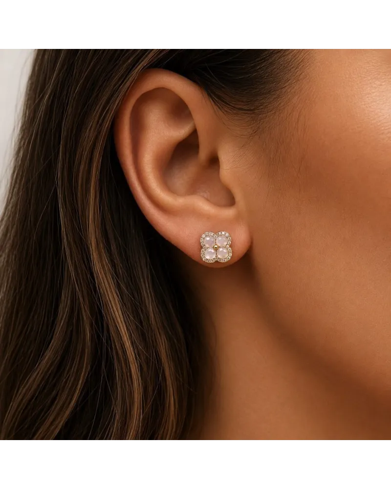 Kolczyki ze stali szlachetnej pozłacane 14k złotem, różowe Koniczyny, cyrkonie 12mm KST3687 Kolczyki ze stali szlachetnej pozłacane 14k złotem, różowe Koniczyny, cyrkonie 12mm KST3687
