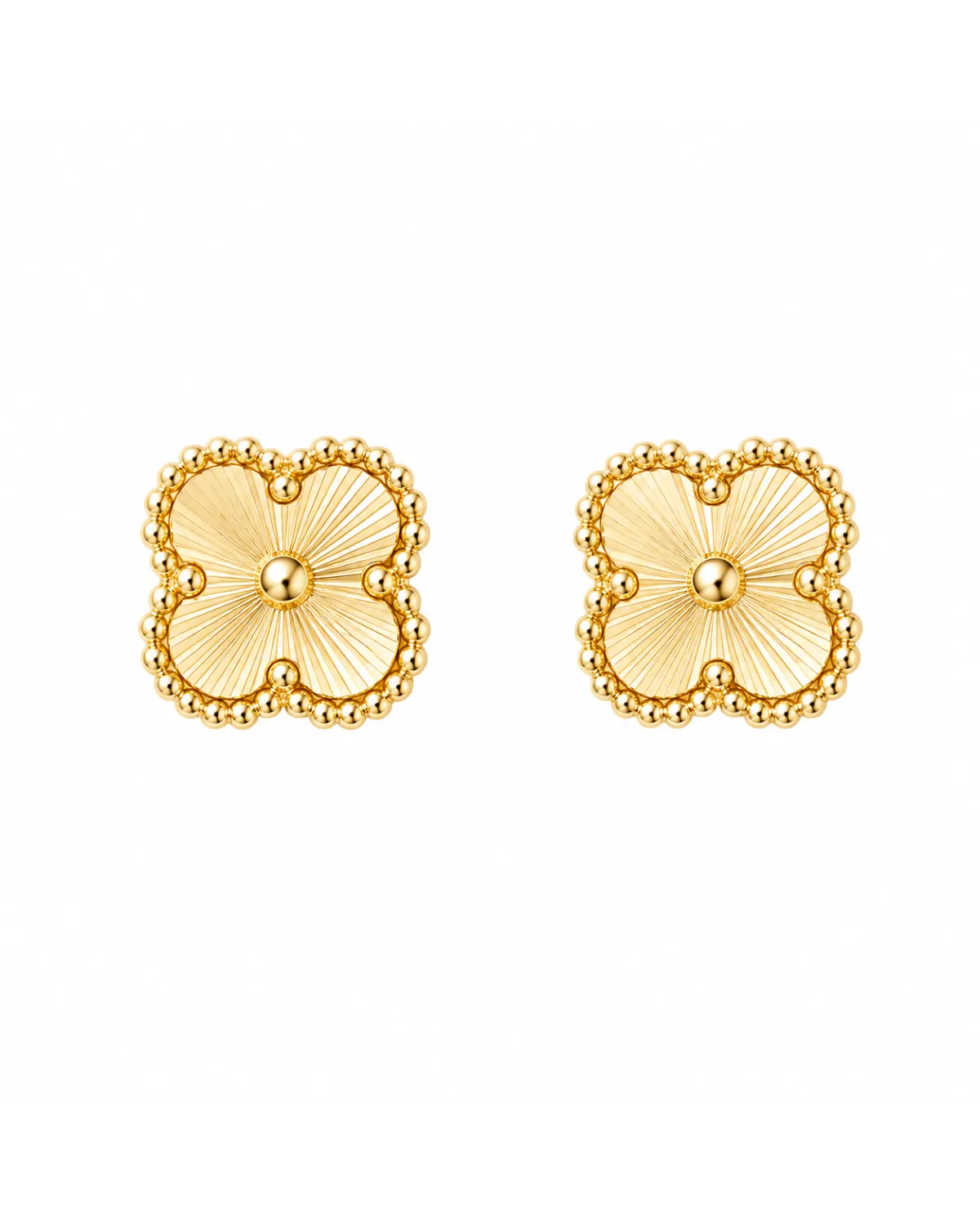 Kolczyki ze stali szlachetnej pozłacane 14k złotem, złota koniczyna 10mm KST3606 Kolczyki ze stali szlachetnej pozłacane 14k złotem, złota koniczyna 10mm KST3606