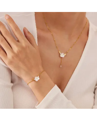 Bransoletka na rękę stal chirurgiczna pozłacana 14k złotem, biały kwiat, cyrkonia BST1516