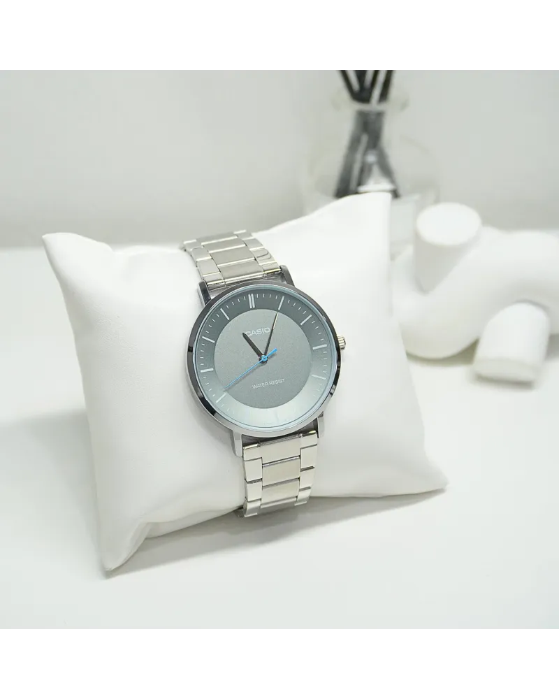 ZEGAREK MĘSKI CASIO MTP-VT04D-8E + BOX ZEGAREK MĘSKI CASIO MTP-VT04D-8E + BOX