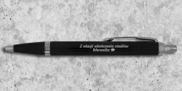 Najlepsze prezenty na zakończenie studiów – eleganckie i praktyczne inspiracje
