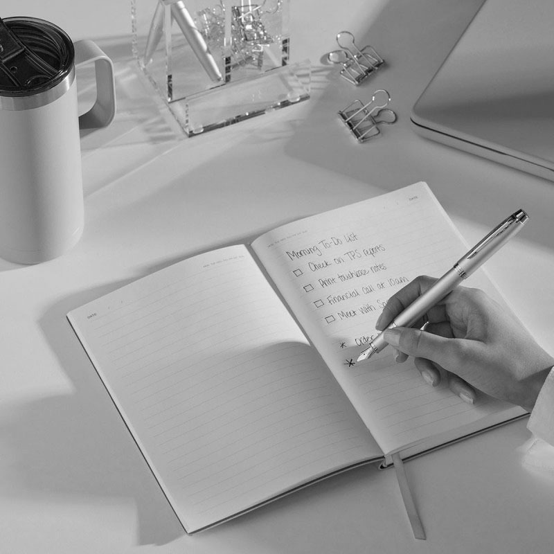 Eksperci radzą – jak pióro wieczne wpływa na naszą postawę i koncentrację podczas pisania?