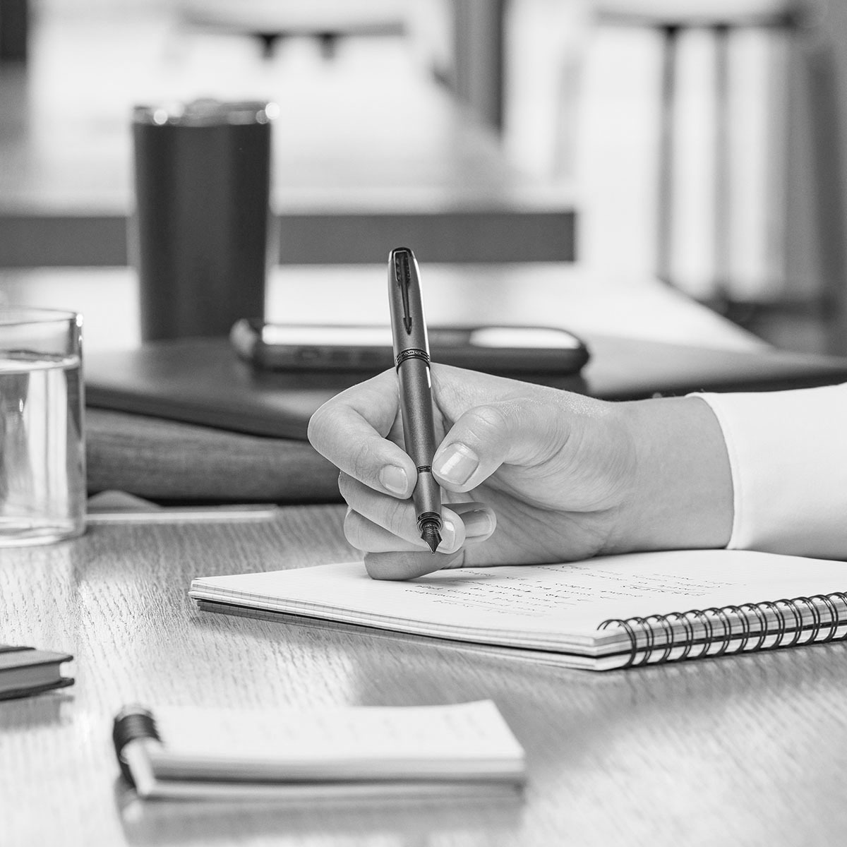 Jak prowadzić notatki metodą Bullet Journal eleganckim piórem?