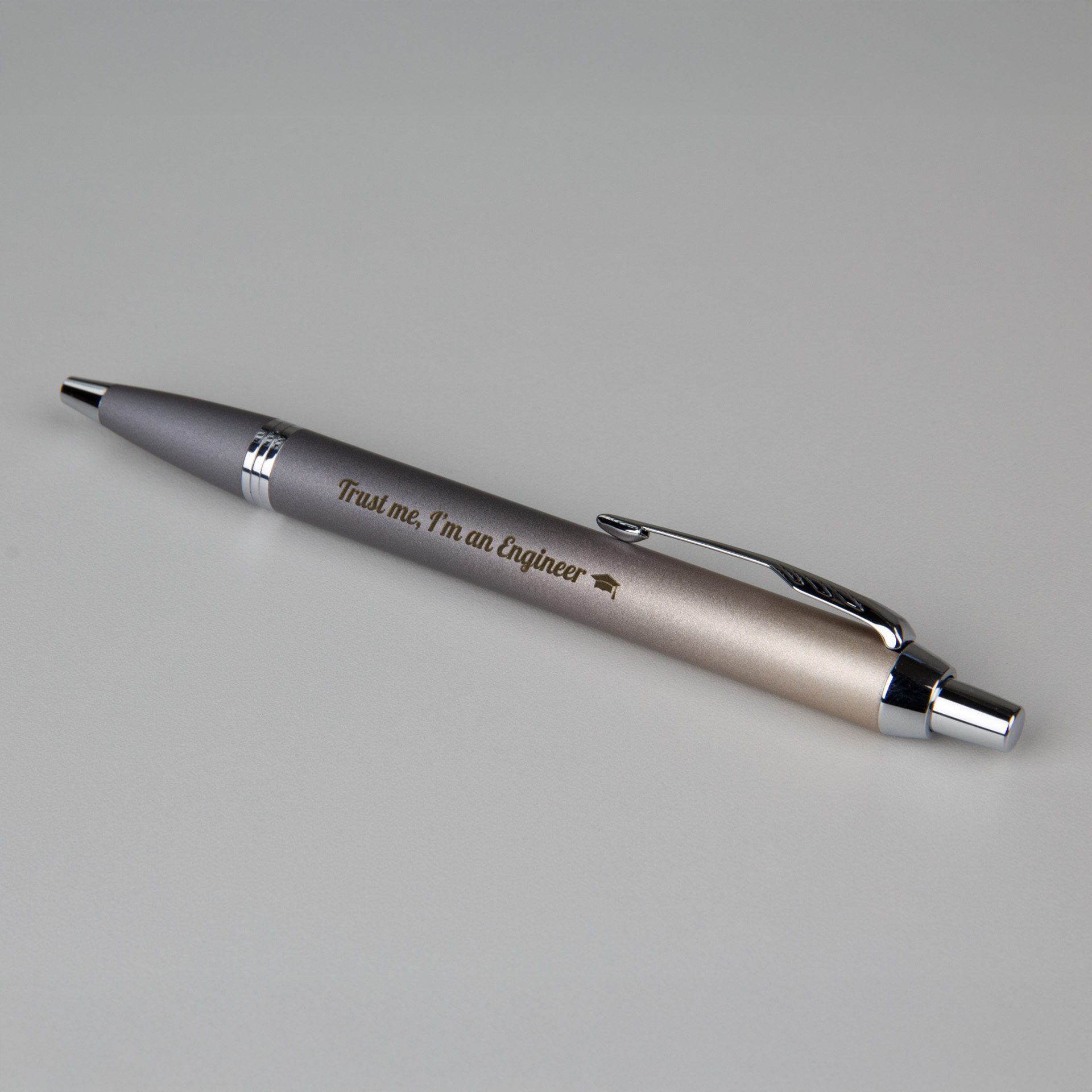 Długopis Parker IM Rituals Turquoise Grey (2203898) z grawerem „Trust me, I'm an Engineer”