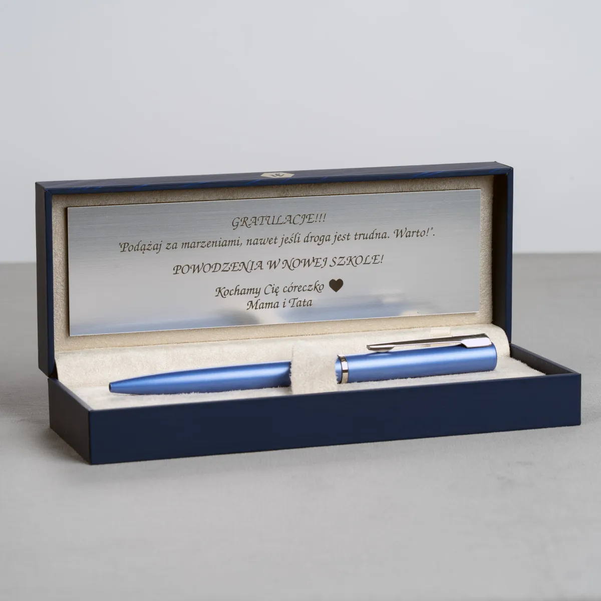 Długopis Waterman Allure niebieski CT w etui z grawerowaną dedykacją na tabliczce