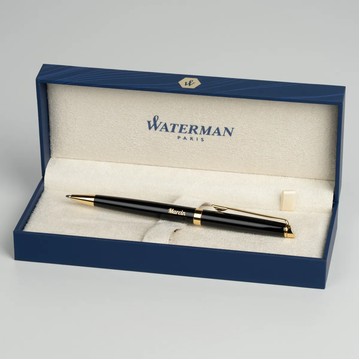 Długopis Waterman Hemisphere Czarny GT w etui z grawerem imienia.