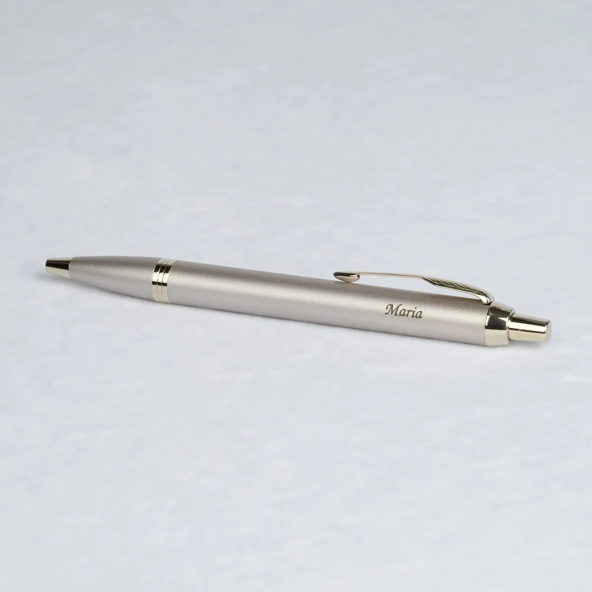 Długopis Parker IM Professionals Monochrome Champagne [2172956] z grawerem imienia.