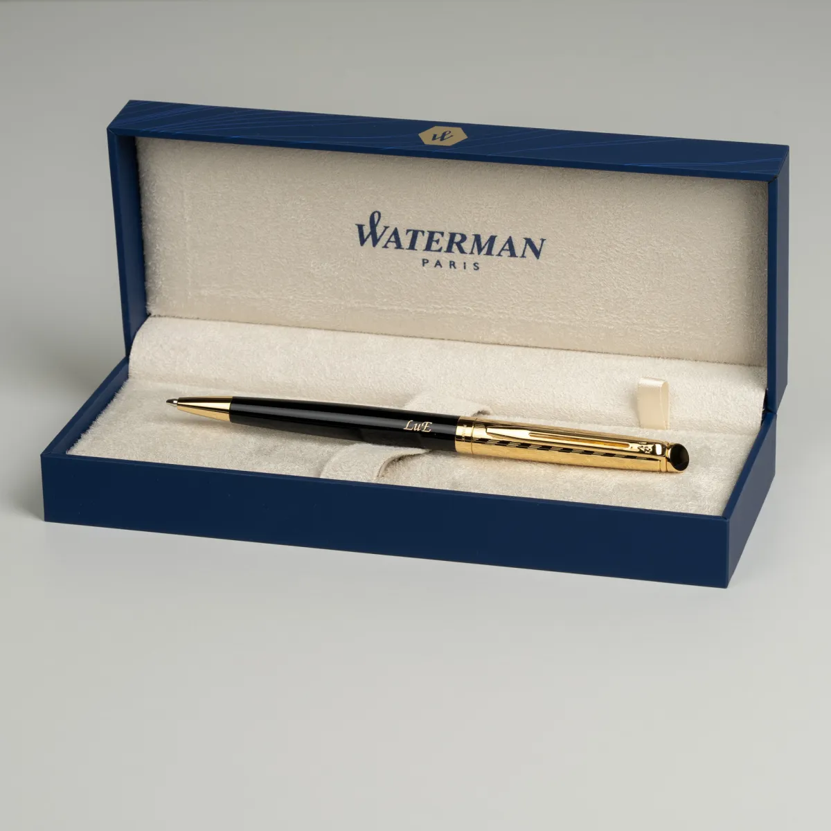 Długopis Waterman Hemisphere Opera Collection GT [2225137] z grawerem inicjał&oacute;w w eleganckim firmowym pudełku.