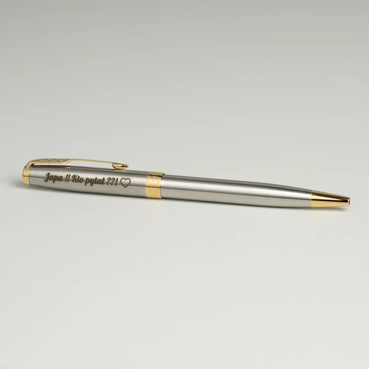 Długopis Parker Sonnet Stalowy GT [1931507] z personalizowanym grawerem.