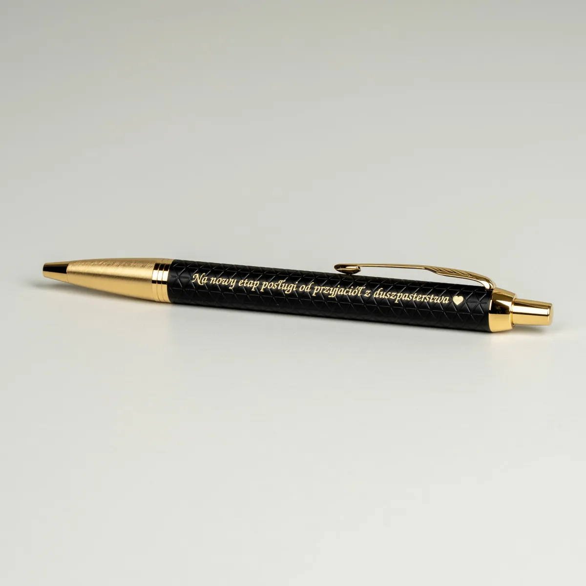 Długopis Parker IM Premium Czarny GT [1931667] z personalizowanym grawerem.