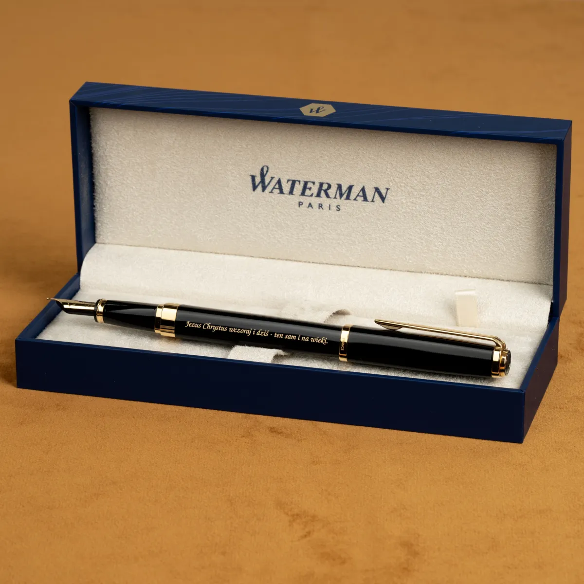Pi&oacute;ro wieczne Waterman Exception Slim czarne GT [S0636930] z personalizowanym grawerem w eleganckim pudełku Waterman.