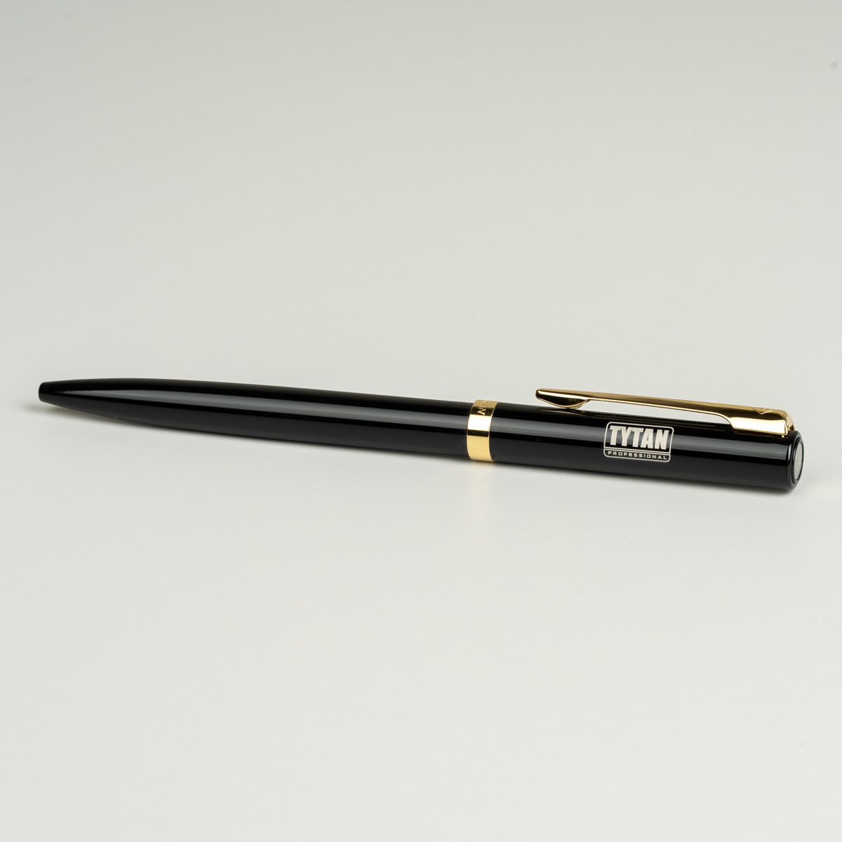 Długopis Waterman Impression czarny GT [2225501] z personalizowanym grawerem logo &bdquo;TYTAN Professional&rdquo;.