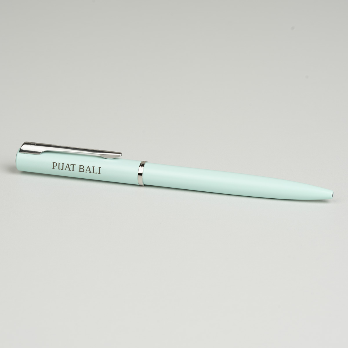 Długopis Waterman Allure miętowy CT [2105304] z personalizowanym grawerem &bdquo;PIJAT BALI&rdquo;.