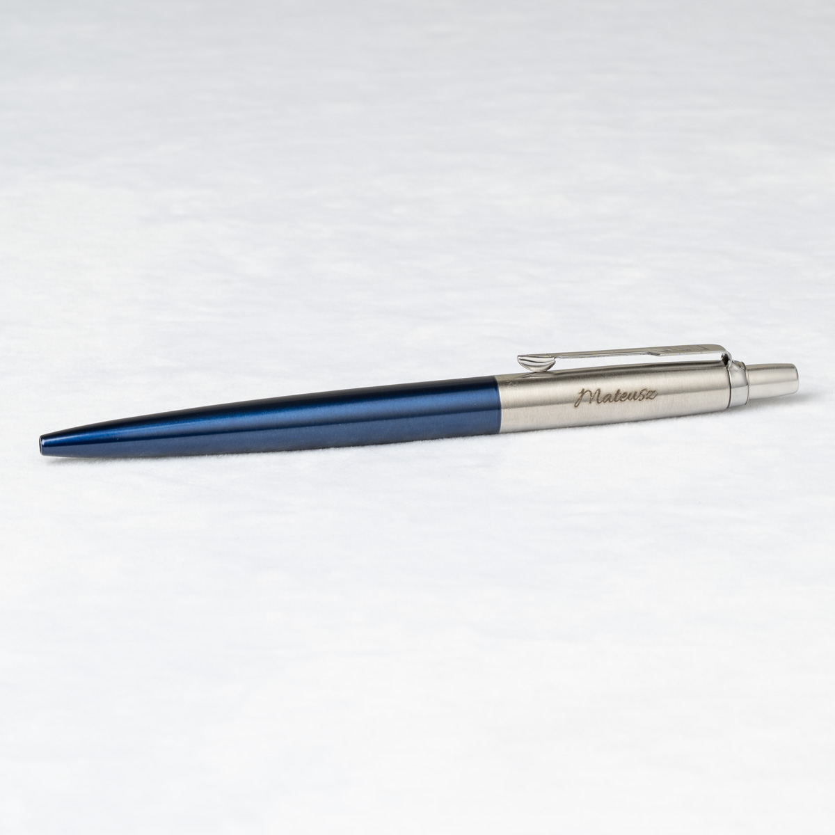 Długopis Parker Jotter Niebieski Royal CT [1953186] z personalizowanym grawerem &bdquo;Mateusz&rdquo;.