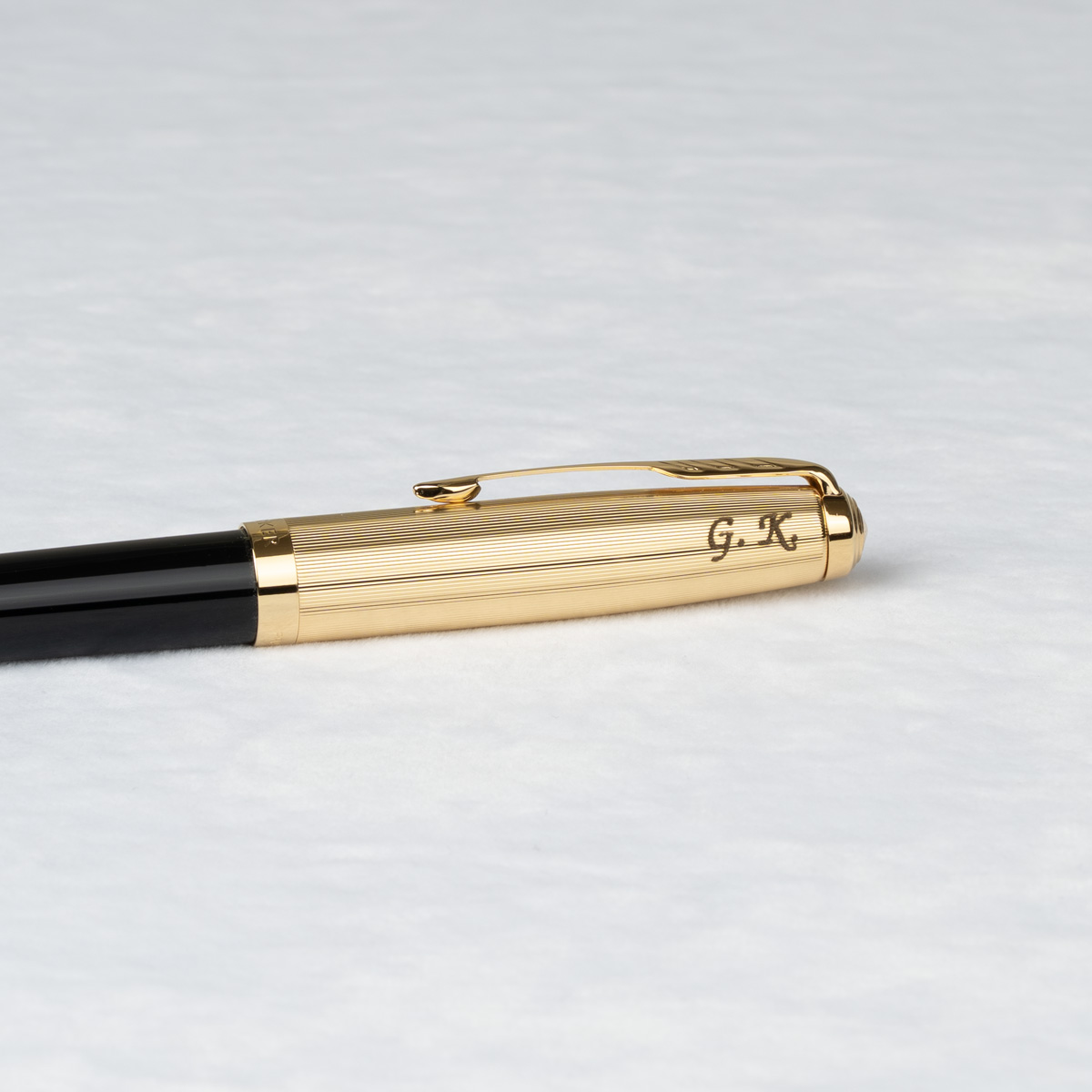 Długopis Parker 51 Deluxe Czarny GT [2123513] z personalizowanym grawerem &bdquo;G.K.&rdquo;.
