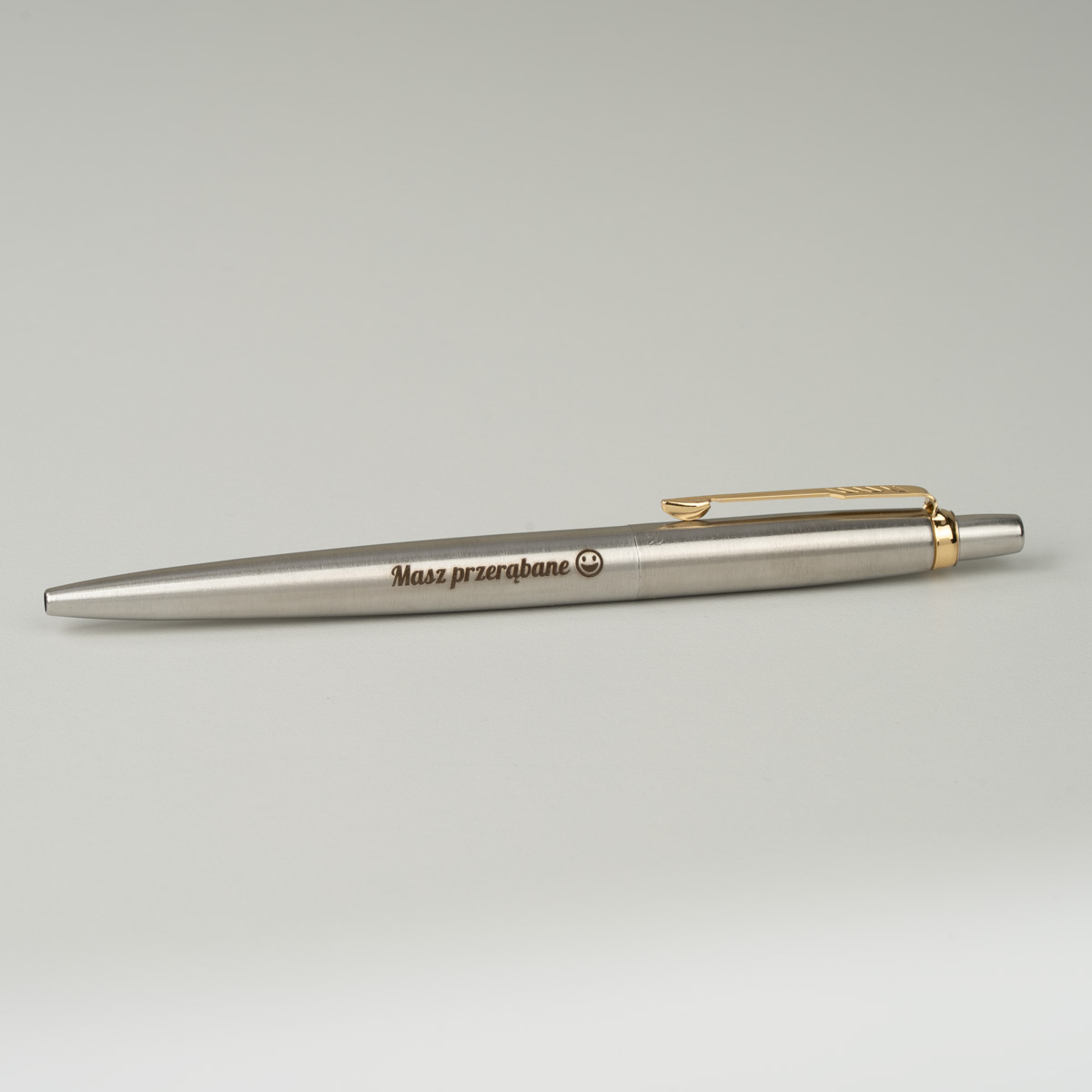 Długopis Parker Jotter Stalowy Matowy GT [1953182] z personalizowanym grawerem &bdquo;Masz przerąbane ?&rdquo;.